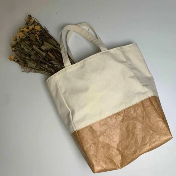 2 Color Splicing Tyvek Totes for Work - 画像 (4)