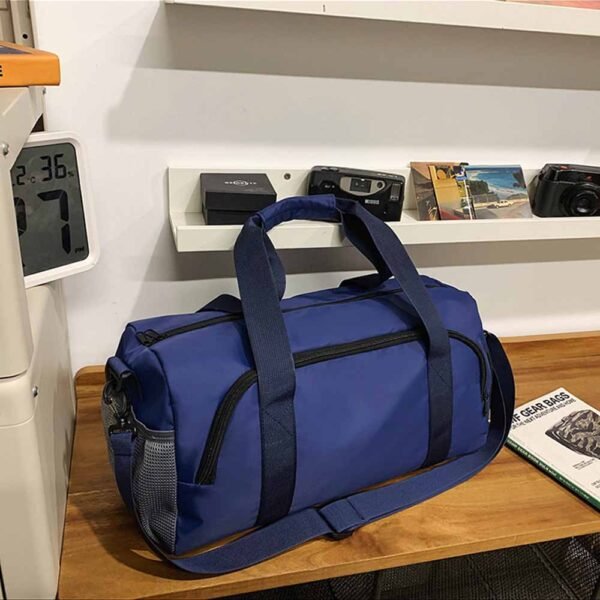 Nylon Gym Duffel Bag with Shoulder Strap | Lightweight Sports Travel Bag - immagine 2