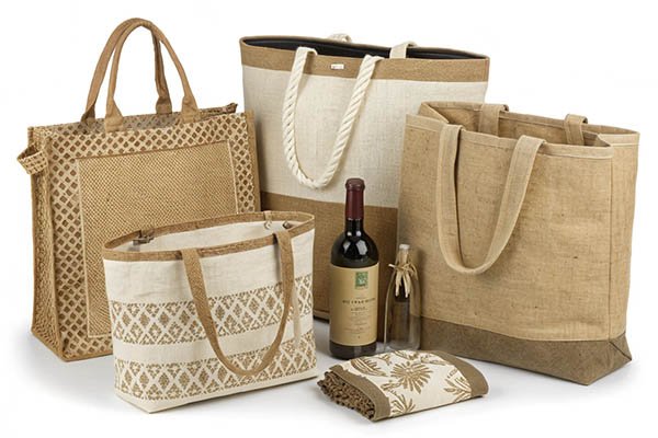 Different styles of jute bags