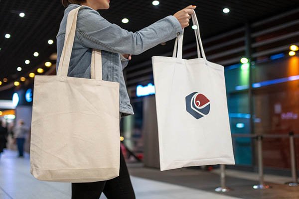 printed versus blank tote bags