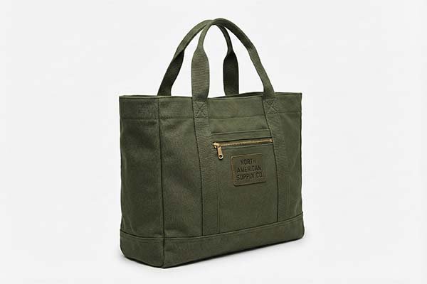 Structured tote bag with wide gusset