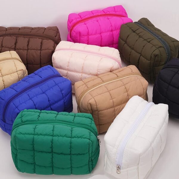 Custom Quilted Cosmetic Bag & Travel Organizer - Imagem 5