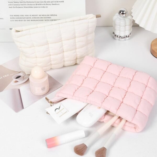 Custom Small Quilted Zipper Cosmetic Pouch - Imagem 4