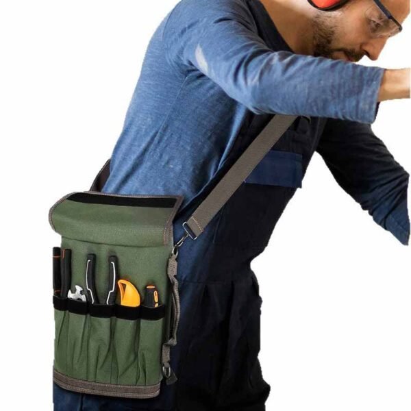 ⁦Green Heavy Duty Tool Roll Up Bag with Shoulder Strap⁩ - الصورة ⁦4⁩
