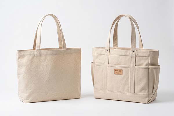 Tote Bag Structures - A visual comparison between a basic flat canvas tote bag and a high-value, complex structure canvas bag featuring side pockets and a bottom gusset design.