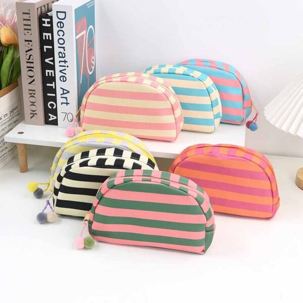 Wholesale Custom Striped Half-Moon Oxford Cosmetic Bags - Billede 4